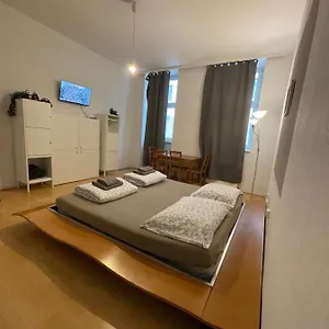 zkontrolujte dostupnost