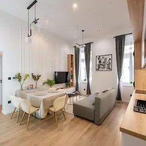 Wesselenyi-w31-modern 3 Bedroom Apartamento Budapest