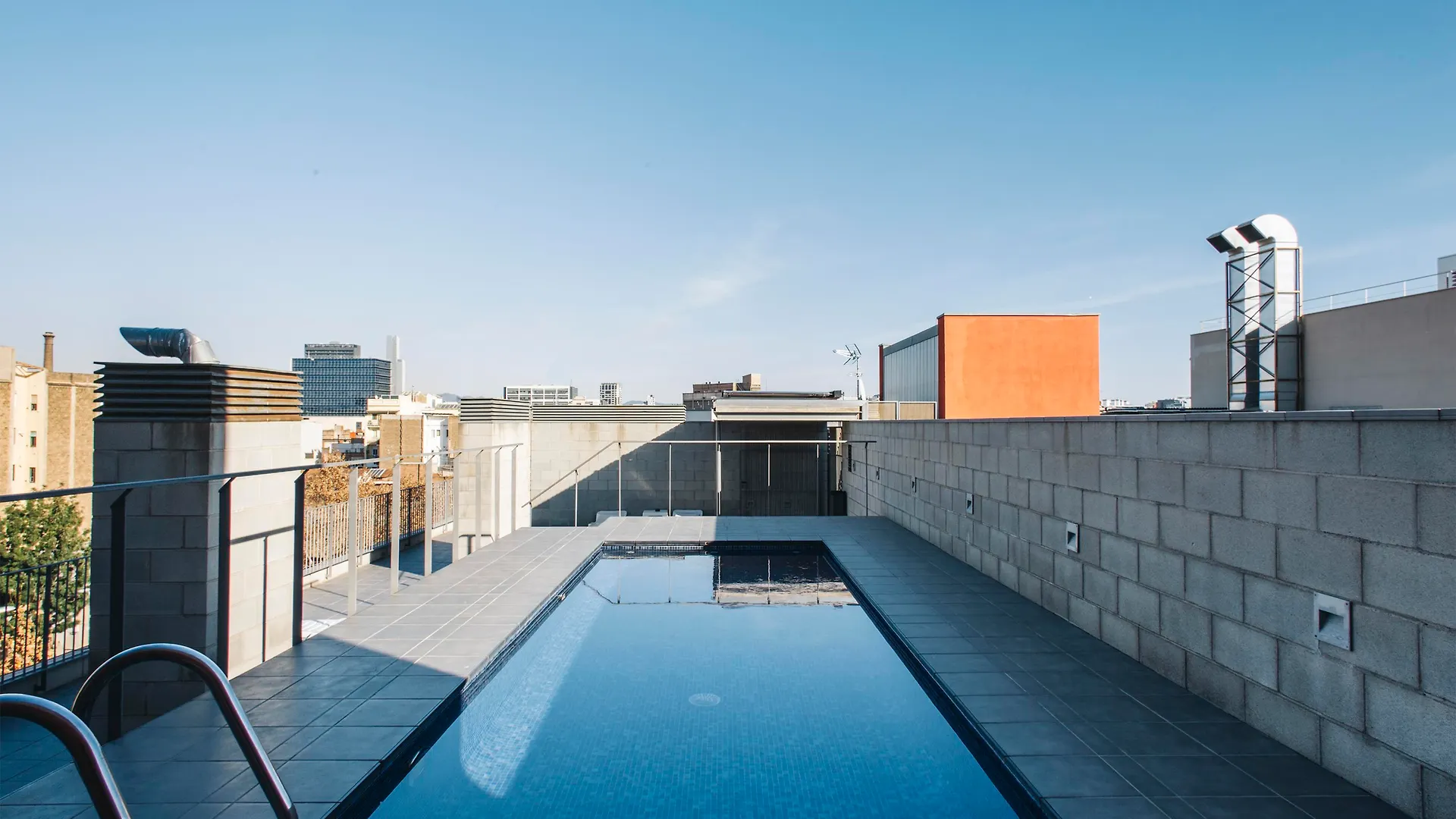 Barcelona Apartment Republica
